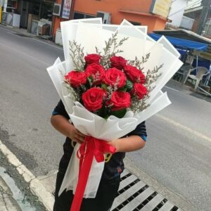 Happy Bouquet (9 Red Roses) - original size