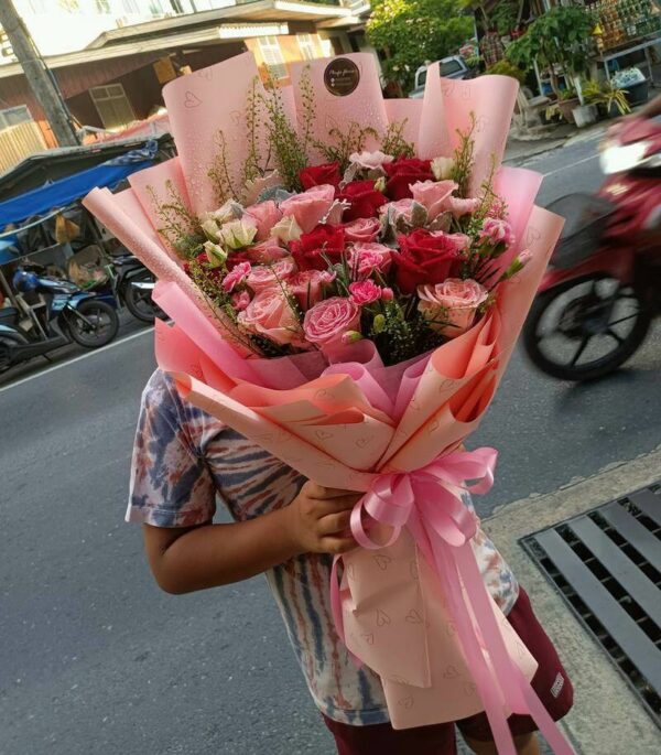Shades of Love bouquet - Image 2