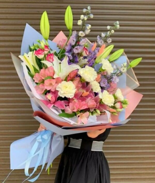 Paradise Flowers bouquet - Image 2