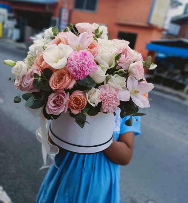 Harmony Bloom flower box - Image 2