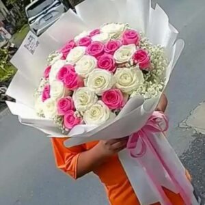 Pure Sentiment bouquet - Florist-Phuket (31 Mixed roses bouquet)