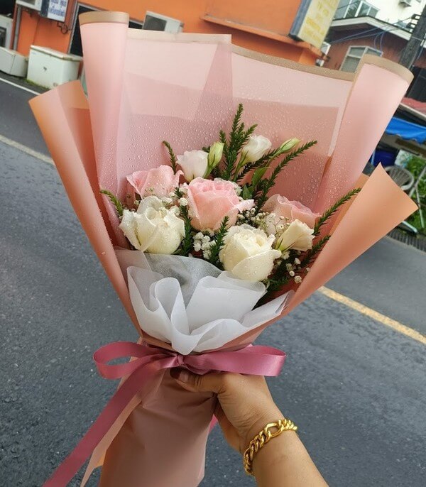 True Compliment bouquet - Image 2